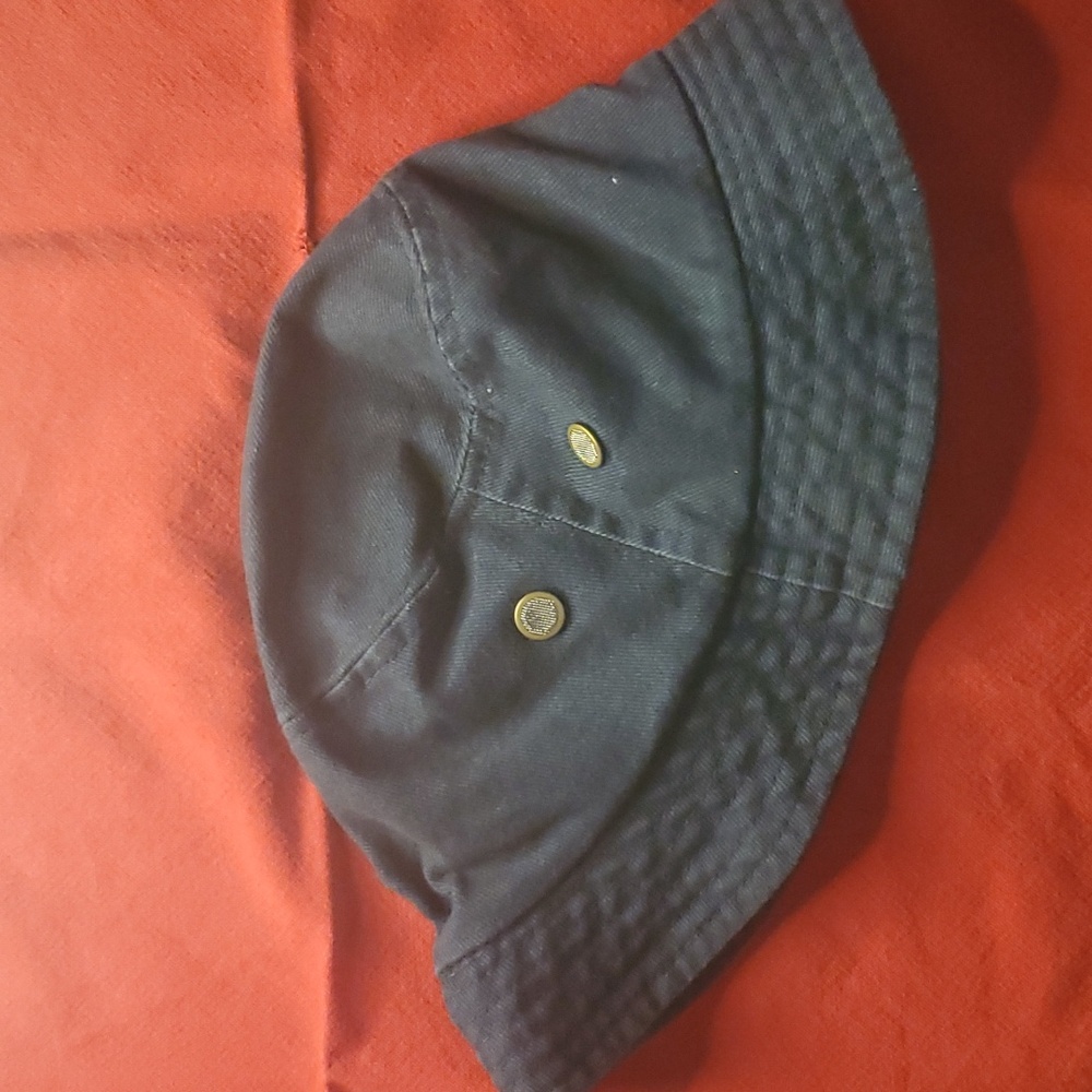 Hat - Picture 2 of 3